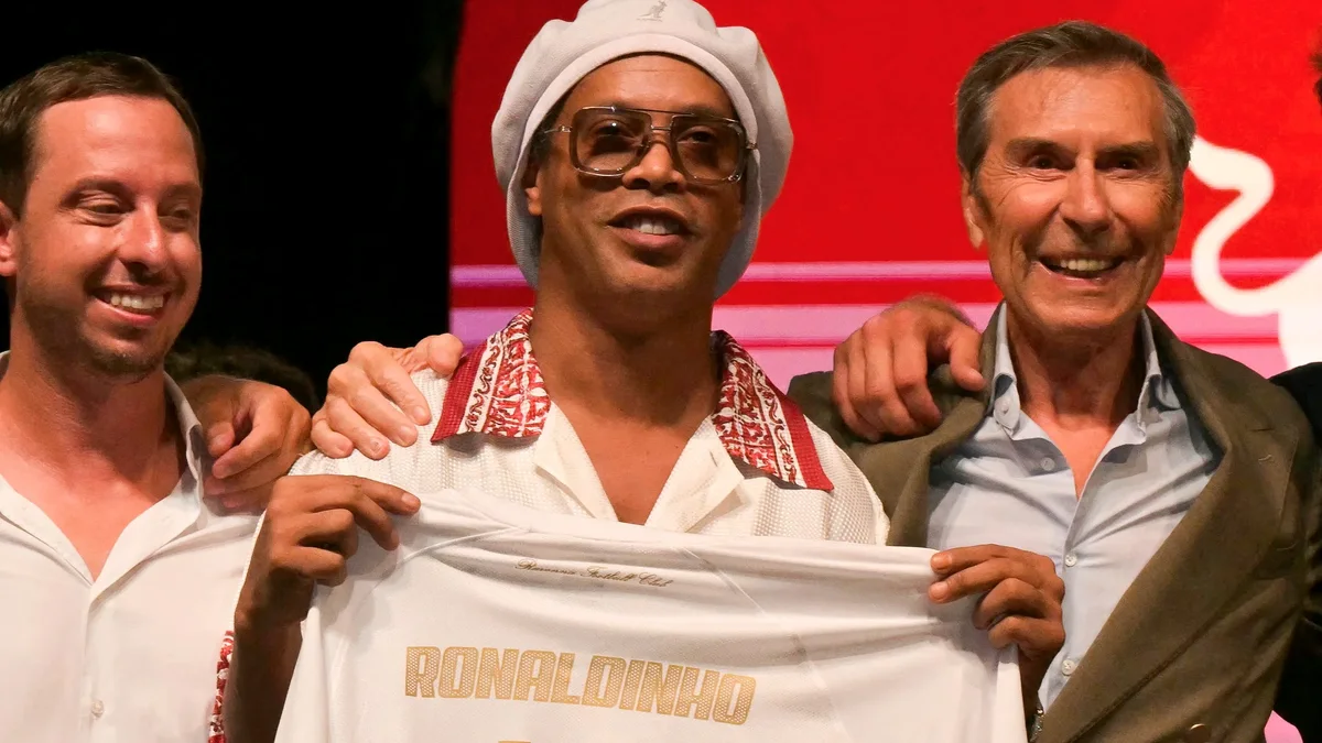 Ronaldinho va rejouer au foot avec le Ravenna FC et vise le 300e but de sa carrière